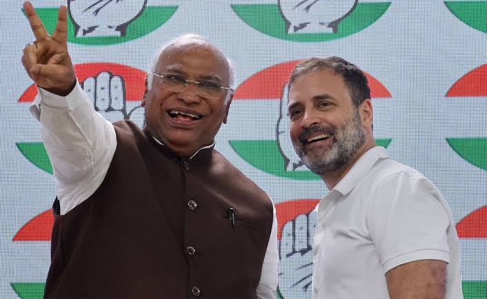 'वोट चोरी' पर कांग्रेस ने जारी किया वीडियो, खड़गे की अपील- 'संविधान बचाने के लिए उठाएं आवाज'